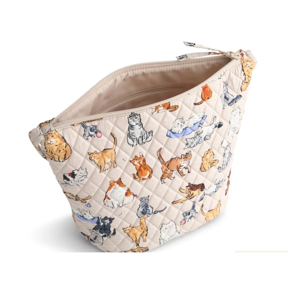 NWT Vera Bradley A Cat’s Life Slouchy Bucket Shoulder Bag. Cream cotton. - Picture 2 of 11